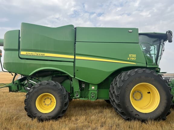 Image of John Deere S780 equipment image 4