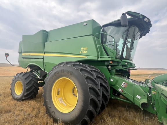 2023 John Deere S780 Equipment Image0