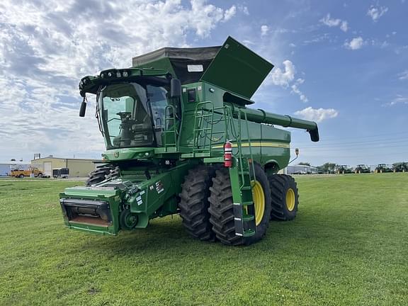 Image of John Deere S780 Primary image