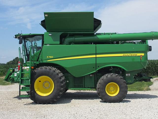 Image of John Deere S780 equipment image 4