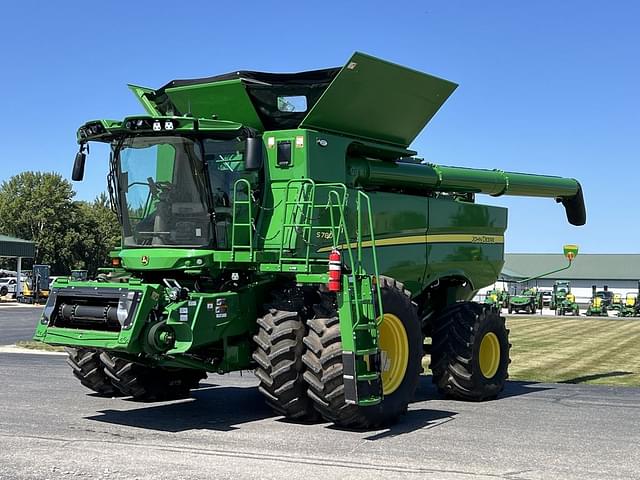 Image of John Deere S780 equipment image 3