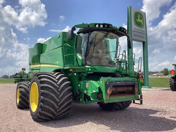 2023 John Deere S780 Equipment Image0