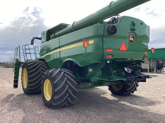 Image of John Deere S780 equipment image 3