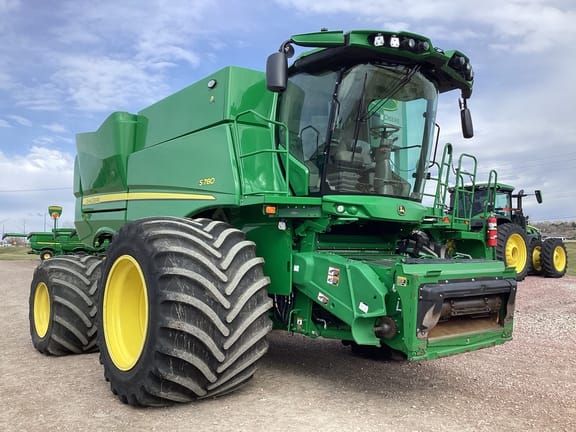 2023 John Deere S780 Equipment Image0