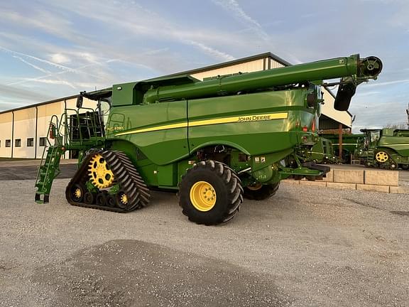 Image of John Deere S780 equipment image 4