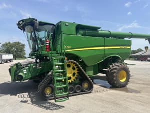 2023 John Deere S780 Image