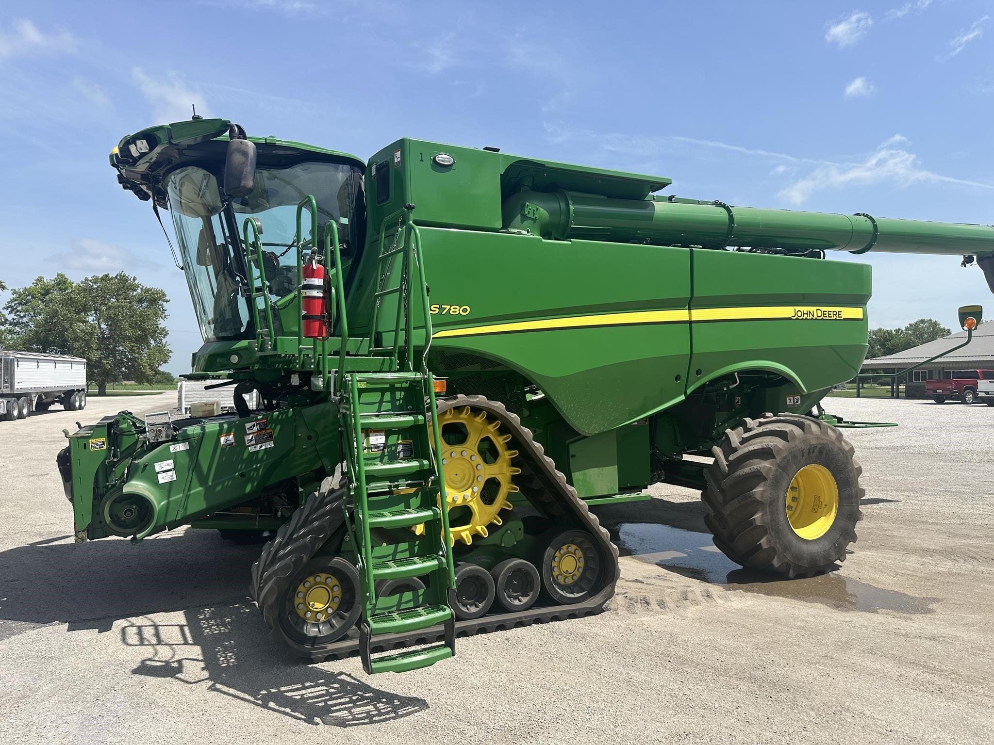 2023 John Deere S780 Equipment Image0