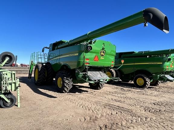 Image of John Deere S780 equipment image 4