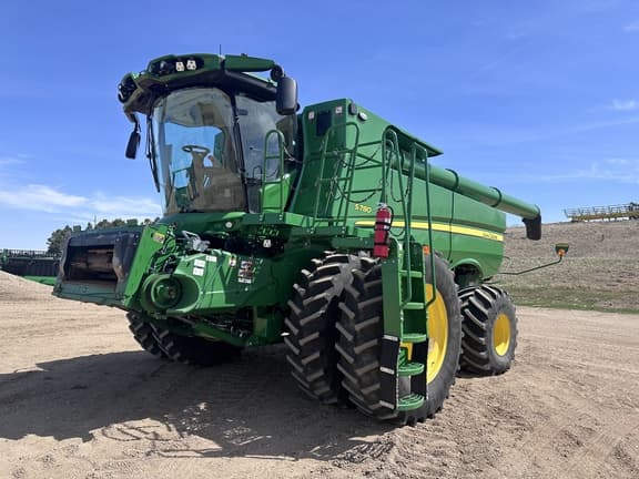 Image of John Deere S780 Primary image