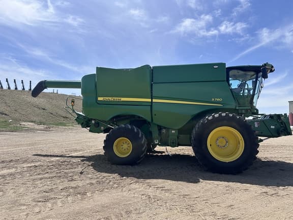 Image of John Deere S780 equipment image 3