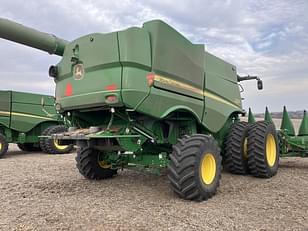 Main image John Deere S780 5