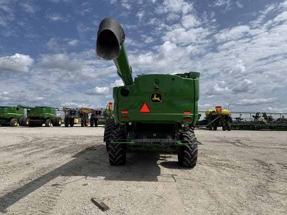 Image of John Deere S790 equipment image 4