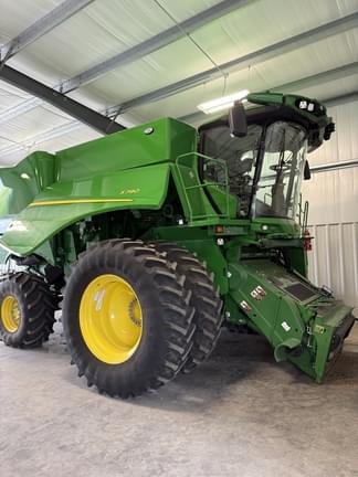 Image of John Deere S790 Primary image