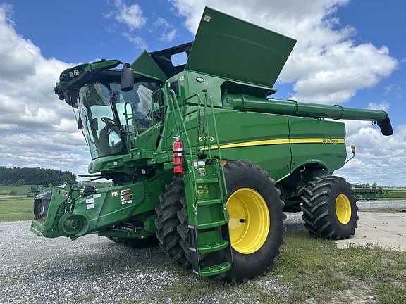 Image of John Deere S790 equipment image 2