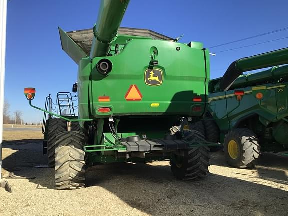 Image of John Deere S790 equipment image 4