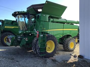 Main image John Deere S790