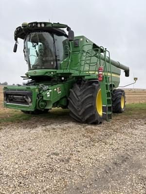 2023 John Deere S790 Image