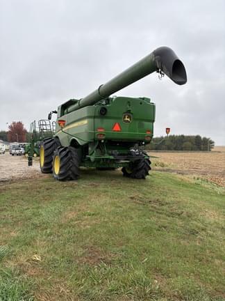 Image of John Deere S790 equipment image 4
