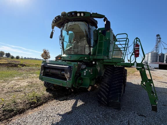 Image of John Deere S790 equipment image 2