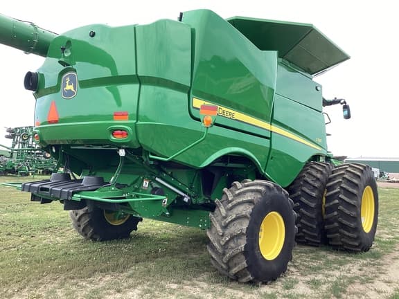 Image of John Deere S790 equipment image 3