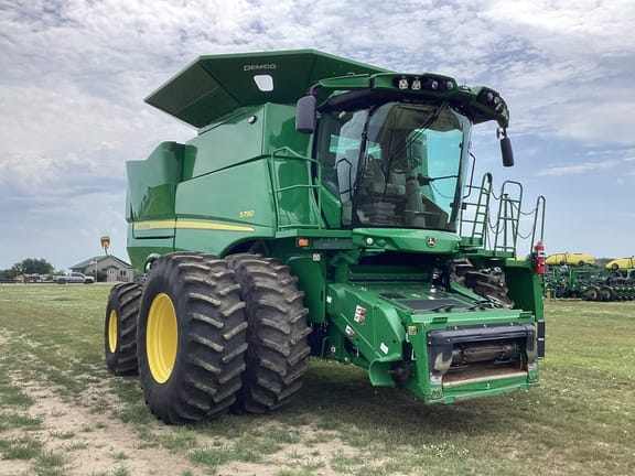 2023 John Deere S790 Equipment Image0