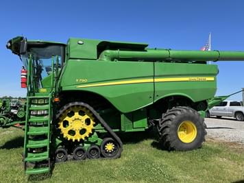 Main image John Deere S790