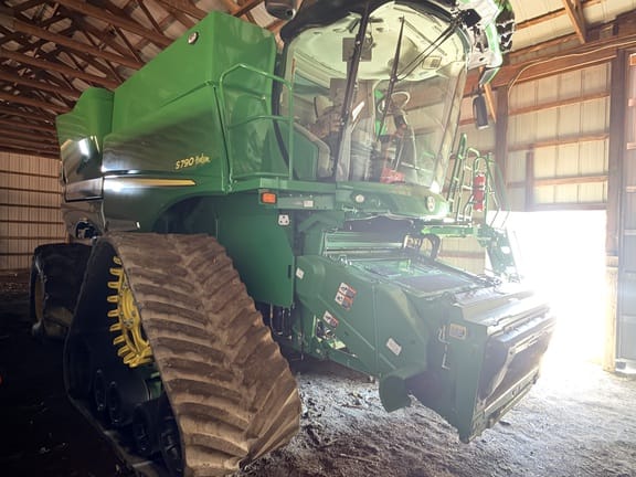 2023 John Deere S790 Equipment Image0
