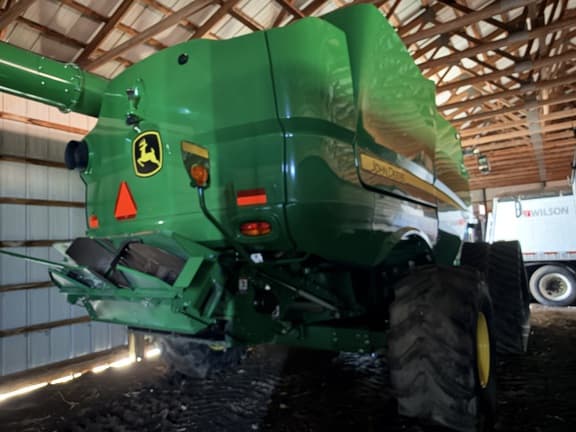Image of John Deere S790 equipment image 4