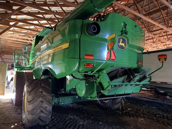 Image of John Deere S790 equipment image 3