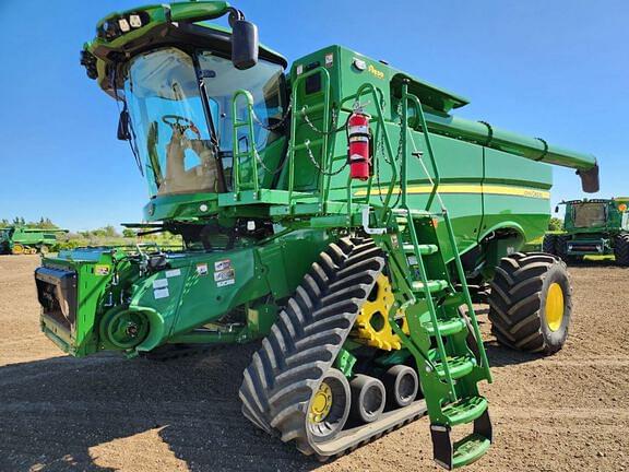 Image of John Deere S790 Primary image