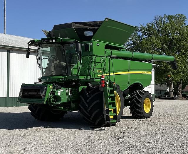 Image of John Deere S790 equipment image 1