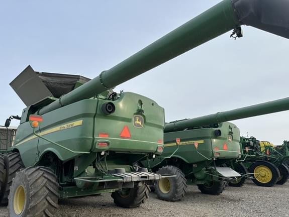 Image of John Deere S790 equipment image 4
