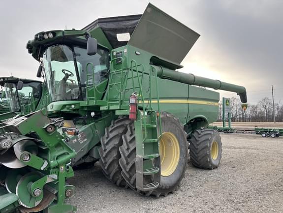 Image of John Deere S790 Primary image