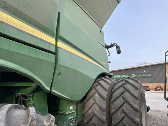 Image of John Deere S790 equipment image 2