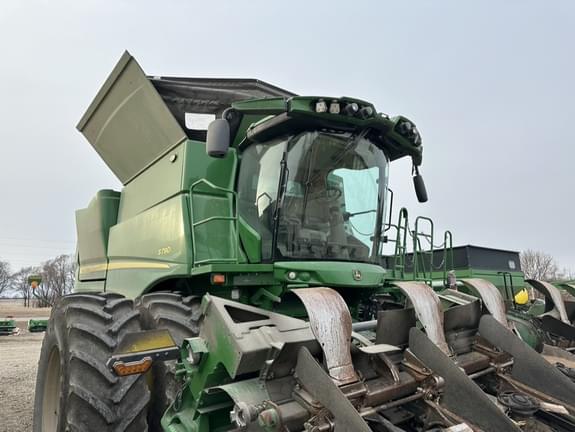 Image of John Deere S790 equipment image 3