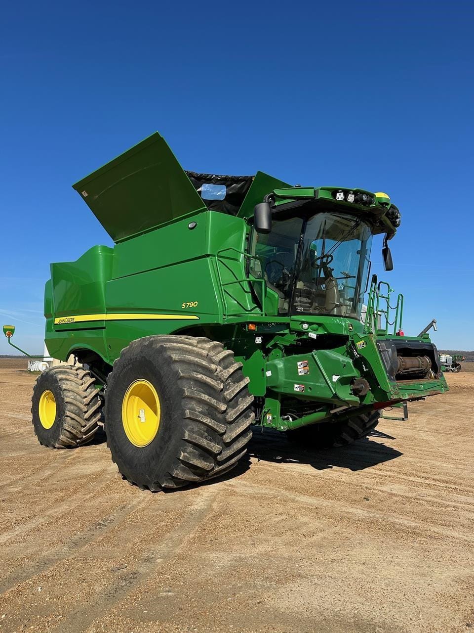 2023 John Deere S790 Equipment Image0