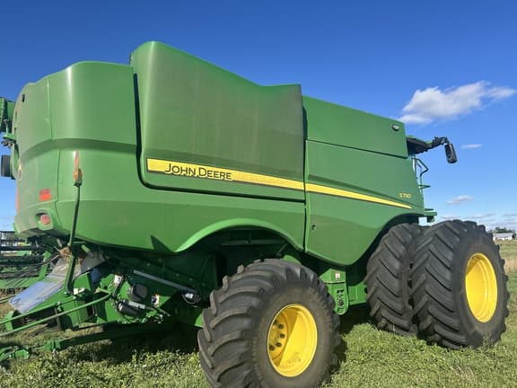 Image of John Deere S790 equipment image 1