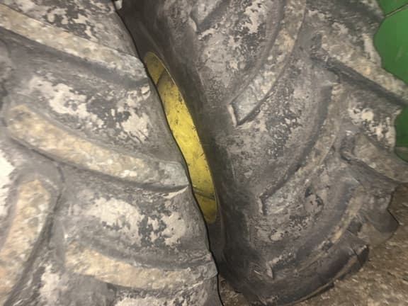 Image of John Deere S790 equipment image 1