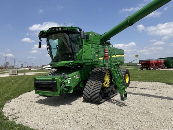 Image of John Deere S790 Primary image