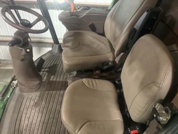 Image of John Deere S790 equipment image 4