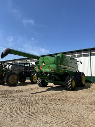 Image of John Deere S790 equipment image 3