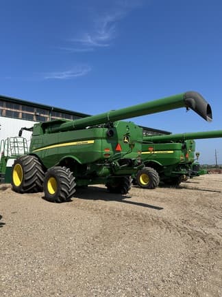 Image of John Deere S790 equipment image 2