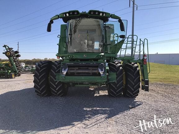 Image of John Deere S790 equipment image 4