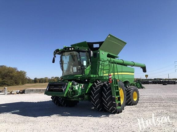 Image of John Deere S790 equipment image 2