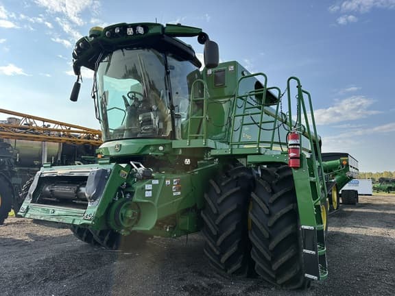 Image of John Deere S790 equipment image 1