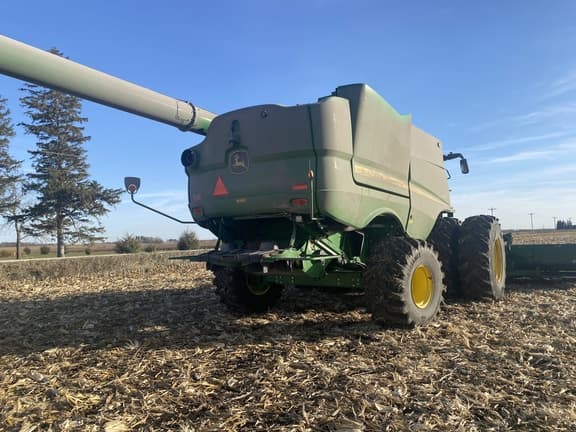 Image of John Deere S790 equipment image 3