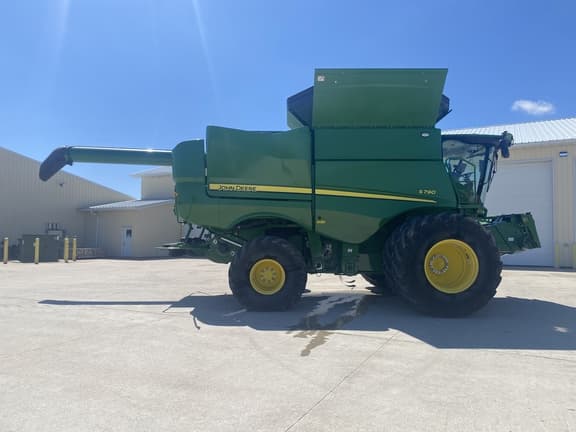 Image of John Deere S790 equipment image 3