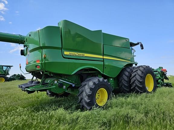 Image of John Deere S790 Primary image