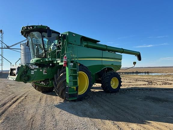 Image of John Deere S790 equipment image 1