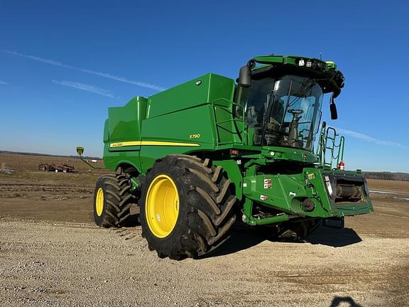 Image of John Deere S790 Primary image